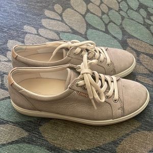 ECCO light grey shoes, size 8